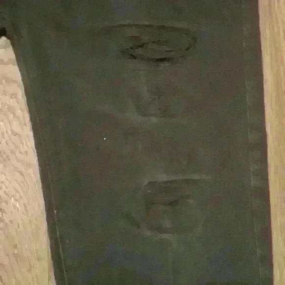 Men's Trestles distressed Jean's in black - Picture 4 of 9